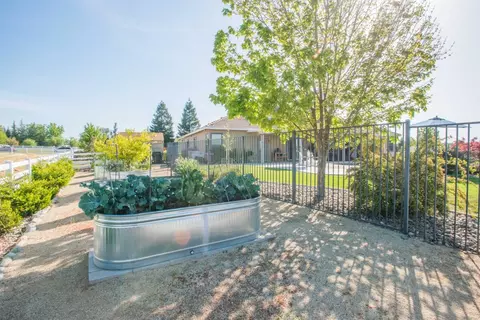 Exterior - 12860 Rimfire Dr, Wilton, CA 95693 photo 17 of 25