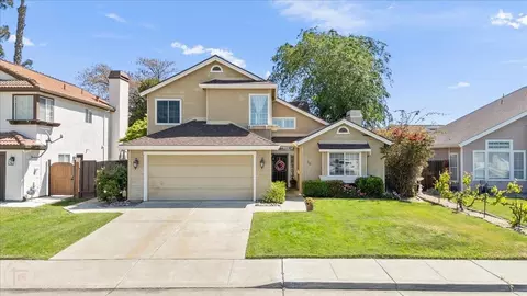 30 S Hickory Ave, Tracy, CA 95376 photo 2