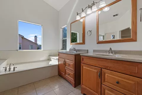 1580 Meadow Lark Ln, Tracy, CA 95376 photo 30