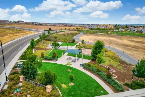 View/Area - 941 Campfire Cir, Rocklin, CA 95765 photo 10 of 23
