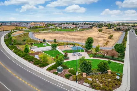 View/Area - 941 Campfire Cir, Rocklin, CA 95765 photo 11 of 23