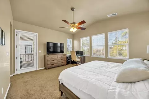 Bedroom - 941 Campfire Cir, Rocklin, CA 95765 photo 5 of 8