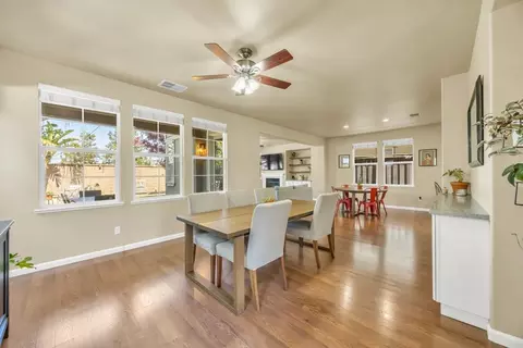 Dining - 941 Campfire Cir, Rocklin, CA 95765 photo 1 of 3