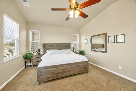 Bedroom - 941 Campfire Cir, Rocklin, CA 95765 photo 4 of 8