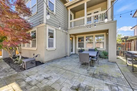 Exterior - 941 Campfire Cir, Rocklin, CA 95765 photo 6 of 14