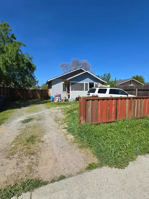 705 Empire Ave, Modesto, CA 95354 photo 1