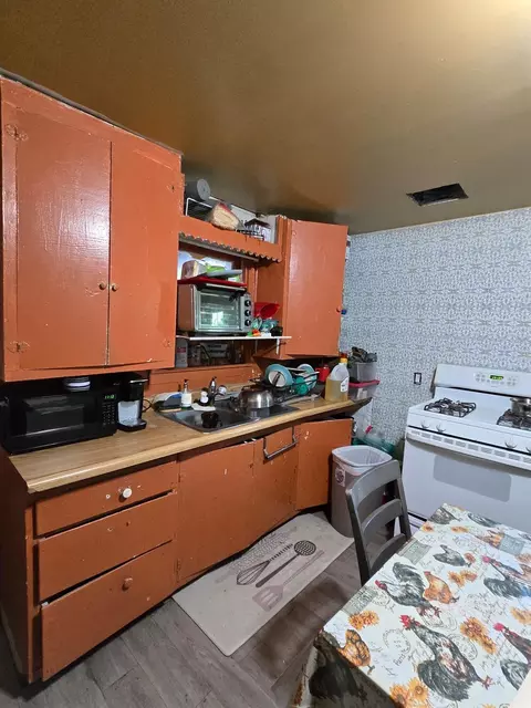 705 Empire Ave, Modesto, CA 95354 photo 3
