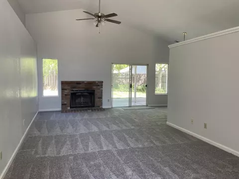 531 Chesterfield Dr, Patterson, CA 95363 photo 4