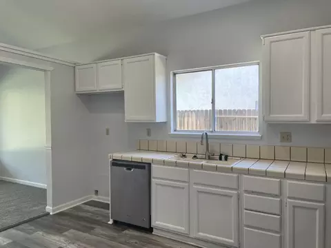 531 Chesterfield Dr, Patterson, CA 95363 photo 10