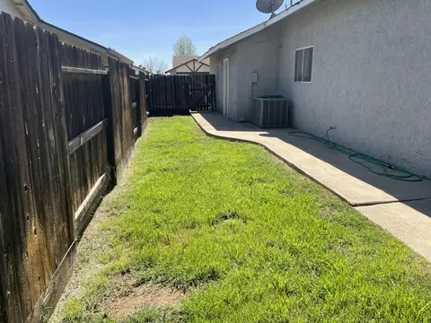 531 Chesterfield Dr, Patterson, CA 95363 photo 23