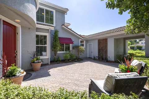 Exterior - 5501 Cowell Blvd, Davis, CA 95618 photo 4 of 8