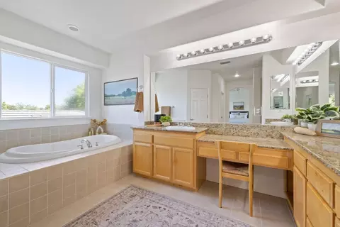 Bath - 5501 Cowell Blvd, Davis, CA 95618 photo 1 of 5