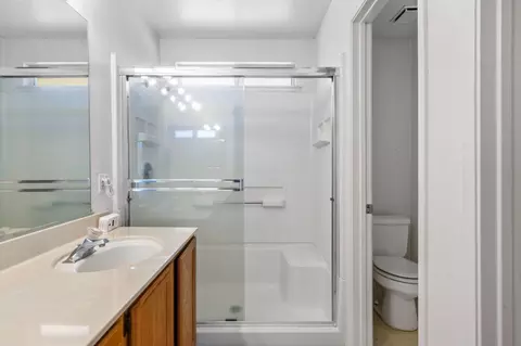 Bath - 14081 Chantilly Ct, Lathrop, CA 95330 photo 3 of 3