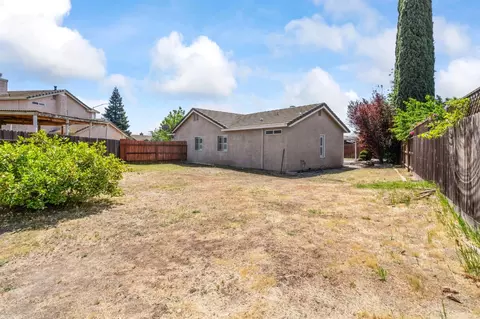 Exterior - 14081 Chantilly Ct, Lathrop, CA 95330 photo 7 of 8