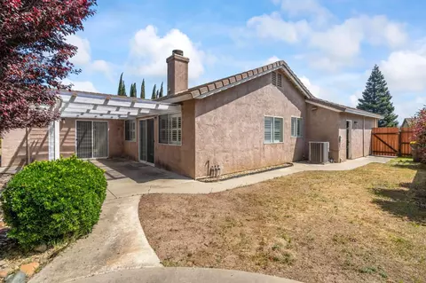 Exterior - 14081 Chantilly Ct, Lathrop, CA 95330 photo 4 of 8
