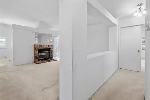 Entry Way - 14081 Chantilly Ct, Lathrop, CA 95330 photo 3 of 4
