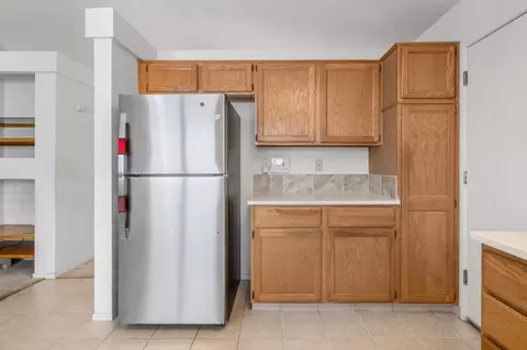 Kitchen - 14081 Chantilly Ct, Lathrop, CA 95330 photo 5 of 6