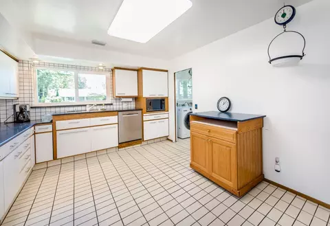 Kitchen - 2818 Anza Ave, Davis, CA 95616 photo 5 of 5