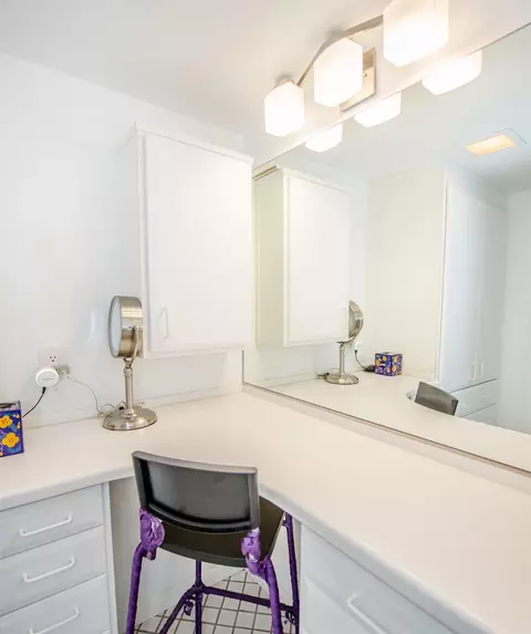 Bath - 2818 Anza Ave, Davis, CA 95616 photo 2 of 7
