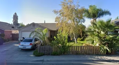 846 Dodderer St, Firebaugh, CA 93622 photo 2