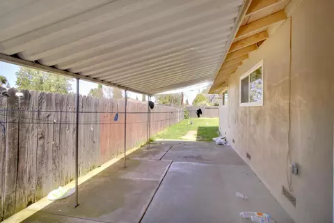 Exterior - 5335 Gibbons Dr, Carmichael, CA 95608 photo 2 of 16