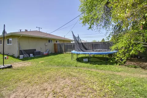 Exterior - 5335 Gibbons Dr, Carmichael, CA 95608 photo 14 of 16