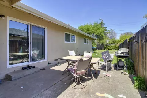 Exterior - 5335 Gibbons Dr, Carmichael, CA 95608 photo 10 of 16