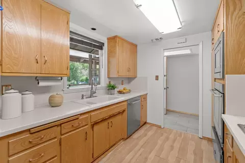 4826 North Ave, Carmichael, CA 95608 photo 7