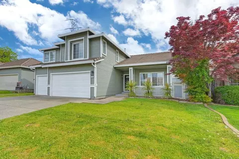 1124 Hawthorne Loop, Roseville, CA 95678