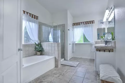Bath - 10770 Westerly Dr, Mather, CA 95655 photo 1 of 5