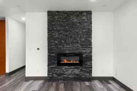 Living - 1687 10th Ave, Olivehurst, CA 95961 photo 5 of 5