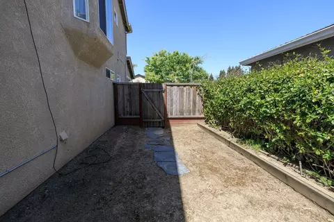1908 Legend Dr, Modesto, CA 95357 photo 47