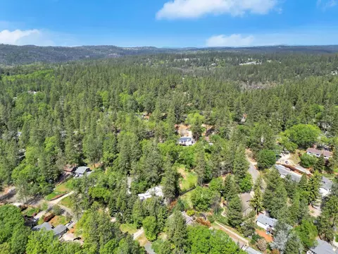 View/Area - 11244 Edward Dr, Grass Valley, CA 95949 photo 3 of 5