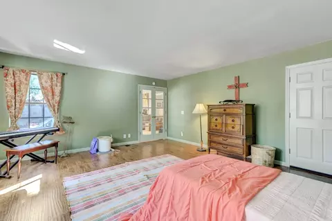Bedroom - 11244 Edward Dr, Grass Valley, CA 95949 photo 11 of 12