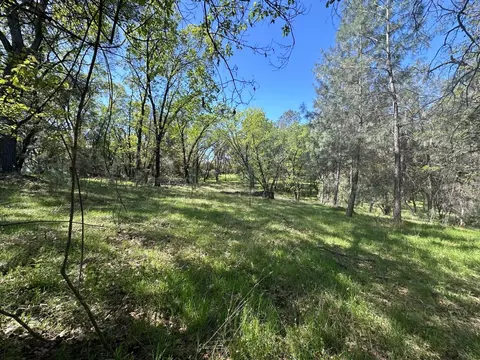 21788 Knolls Dr, Grass Valley, CA 95949 photo 3