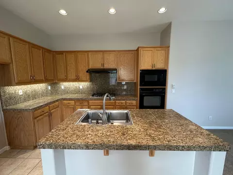 524 Presidio Pl, Tracy, CA 95377 photo 9
