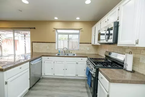 2821 Sand Stone St, Modesto, CA 95355 photo 11