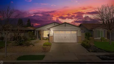Exterior - 2327 Pepper Tree Ln, Manteca, CA 95336 photo 2 of 15