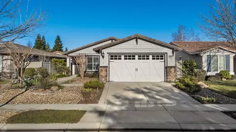 Exterior - 2327 Pepper Tree Ln, Manteca, CA 95336 photo 3 of 15