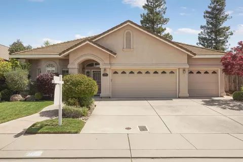 706 Oakmont Ct, Lodi, CA 95242 photo 1
