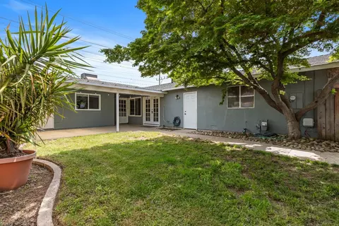 1408 Prospect Ln, Modesto, CA 95355 photo 6