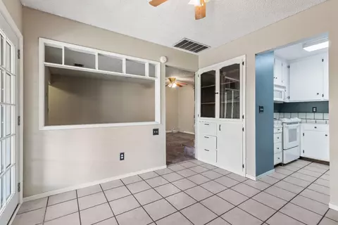 1408 Prospect Ln, Modesto, CA 95355 photo 9