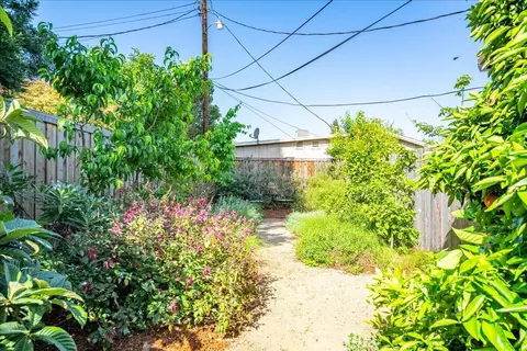 Exterior - 5324 Ridgefield Ave, Carmichael, CA 95608 photo 7 of 16