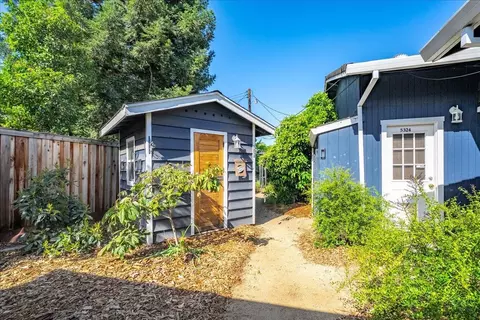 Exterior - 5324 Ridgefield Ave, Carmichael, CA 95608 photo 5 of 16