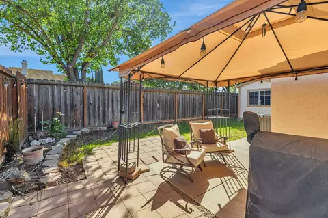 372 Charlemagne Ct, Tracy, CA 95376 photo 28