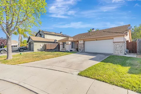 372 Charlemagne Ct, Tracy, CA 95376 photo 3