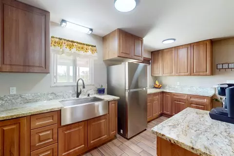 Kitchen - 5621 Hankins Rd, Williams, CA 95987 photo 2 of 3
