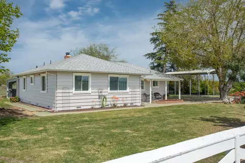 Exterior - 5621 Hankins Rd, Williams, CA 95987 photo 6 of 23