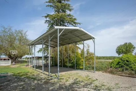 Exterior - 5621 Hankins Rd, Williams, CA 95987 photo 9 of 23