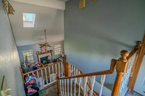 Entry Way - 1117 E Tulare Ave, Visalia, CA 93292 photo 2 of 2